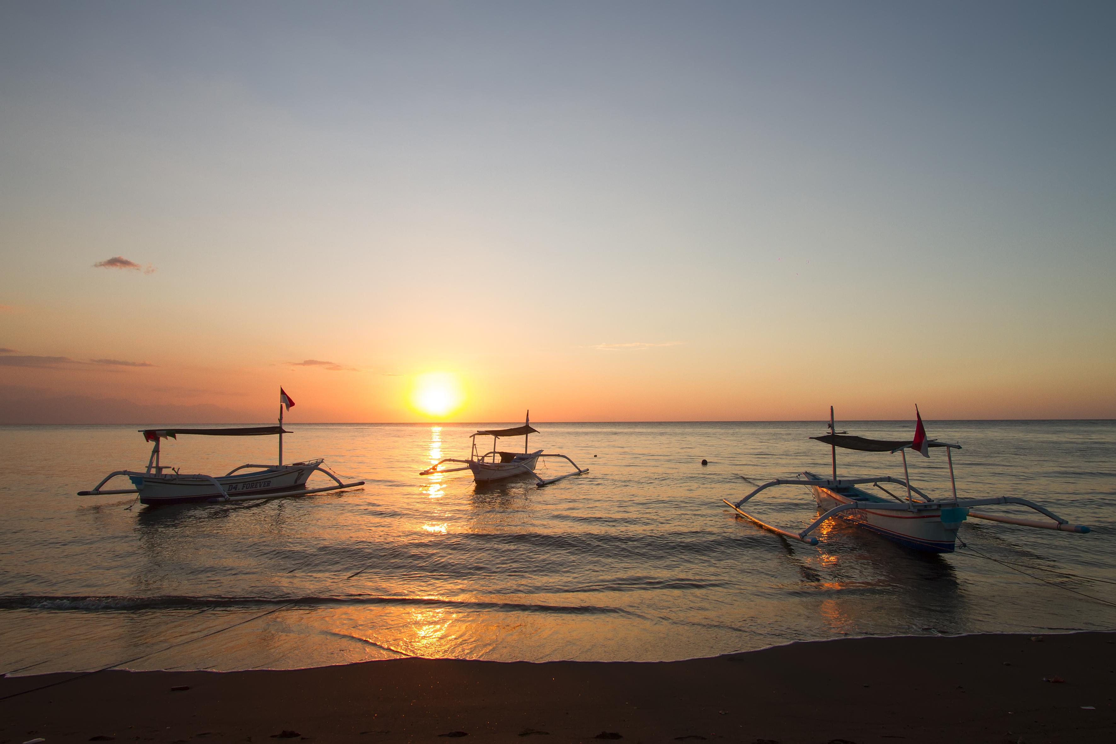Bali Taman Beach Resort & Spa Lovina Pabean Buleleng エクステリア 写真