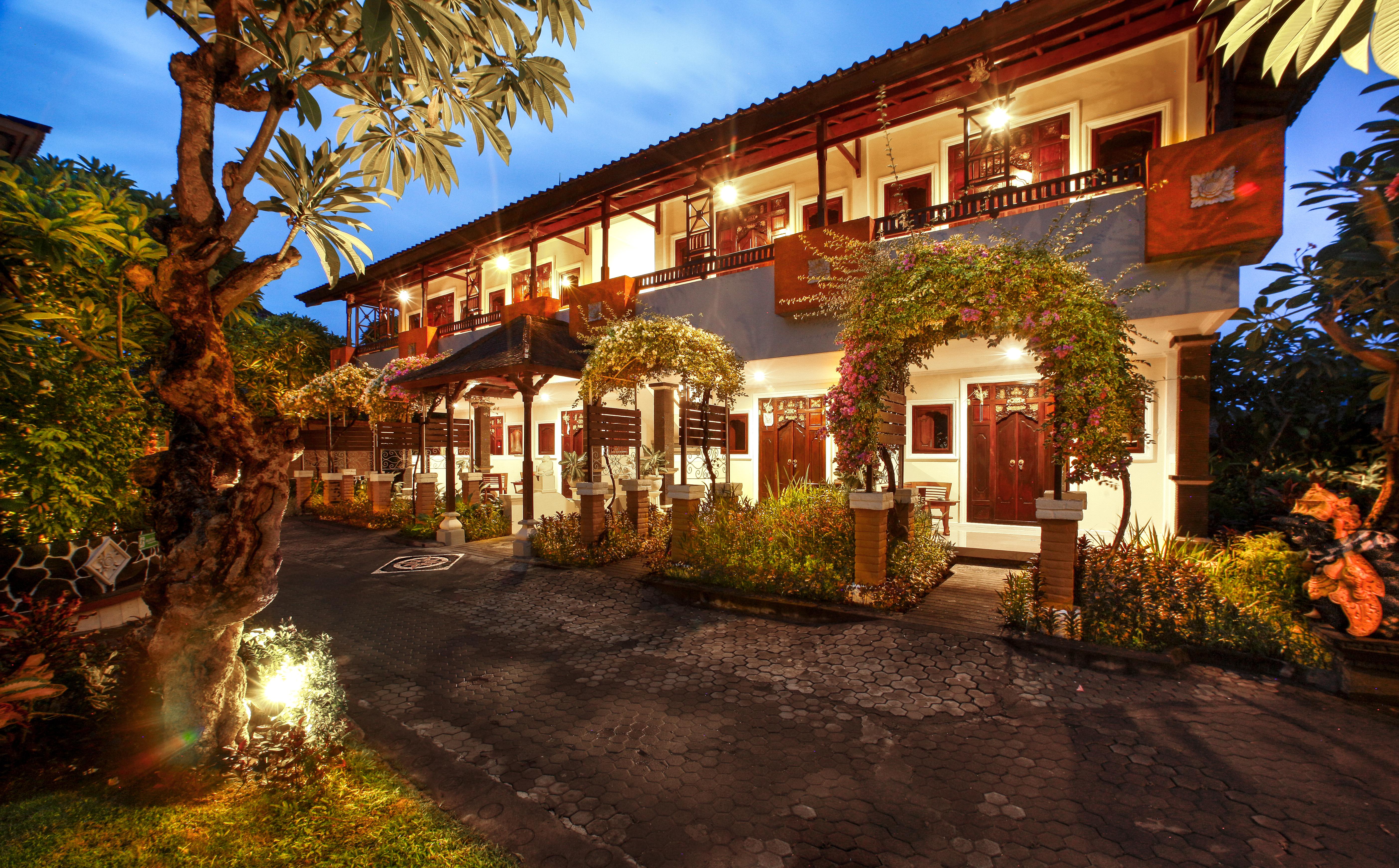 Bali Taman Beach Resort & Spa Lovina Pabean Buleleng エクステリア 写真
