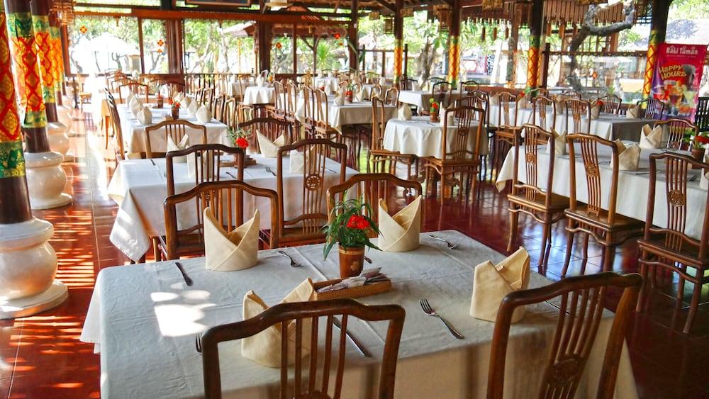 Bali Taman Beach Resort & Spa Lovina Pabean Buleleng エクステリア 写真