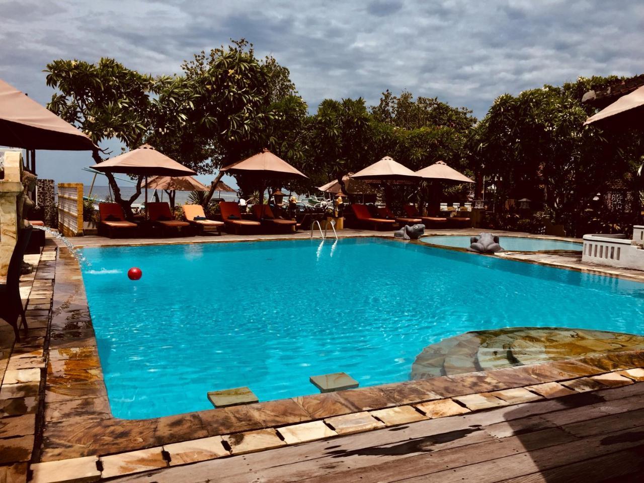 Bali Taman Beach Resort & Spa Lovina Pabean Buleleng エクステリア 写真